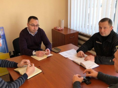 Выборы и не только: состоялась встреча руководителей Авдеевской полиции и Ясиноватского райгосадминистрации