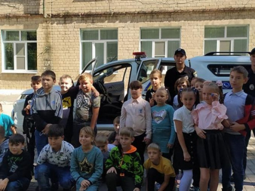 У Авдіївської школі пройшла тренувальна евакуація