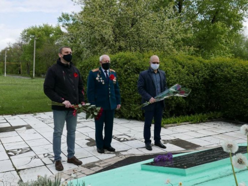 В Авдеевке отметили День памяти и примирения