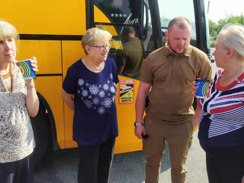 Авдіївці дослухалися до влади та почали евакуюватися до Умані