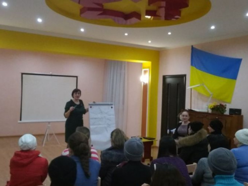 “Какие родители, такие и дети”: в Авдеевке говорили о личностном развитии ребёнка в семье (ФОТО)