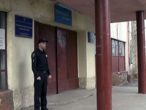 Авдеевка фигурирует в списке нарушений на выборах (ФОТО + ВИДЕО)