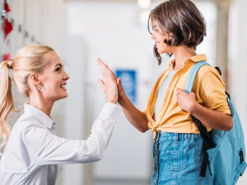 В авдеевских  учебных заведениях ввели должность социального педагога