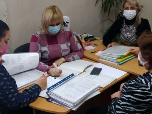 Служба по делам детей проверила уровень воспитательной работы в одной из школ Авдеевки
