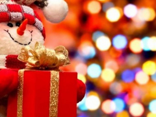 В Авдеевке приглашают получить подарки