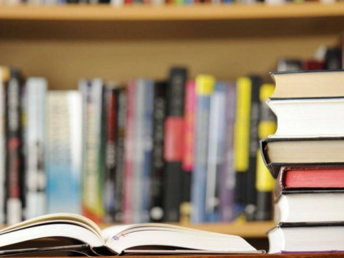 Учні авдіївської школи розповіли про свою любов до книжок та бібліотеки. ВІДЕО