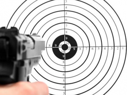 Авдеевские правоохранители усовершенствовали свой уровень владения оружием (ФОТО)