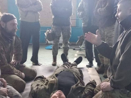 «Госпитальеры» проводят важные занятия в Авдеевке (ФОТО)