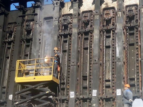 Ко Дню Горняка и металлурга в компании Метинвест запустили флешмоб «Сталь вокруг нас» - #PassTheStellChallenge