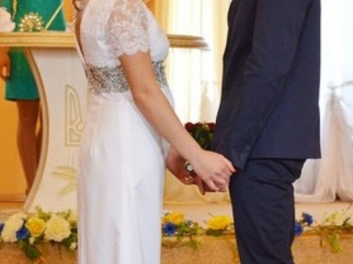 В Авдеевке количество браков и разводов уравнялось