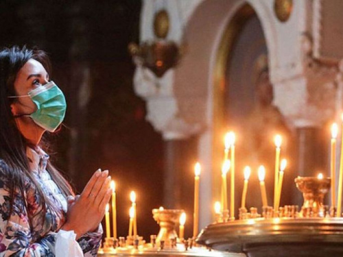 Кабмин разрешил работу ресторанов и проведение религиозных мероприятий