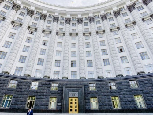 Кабмин увеличит финансирование медицины
