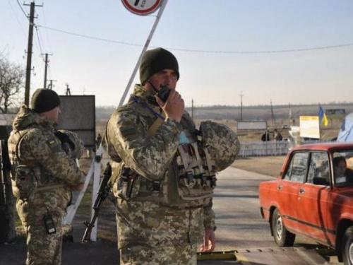 На всех КПВВ Донбасса фиксируют уменьшение пассажиро-транспортного потока
