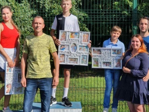 В Авдіївці нагородили переможців фотоконкурсу на спортивну тематику