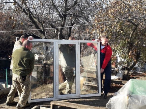 Авдеевские «симики» рассказали, чем помогают военным и гражданским (ФОТО)