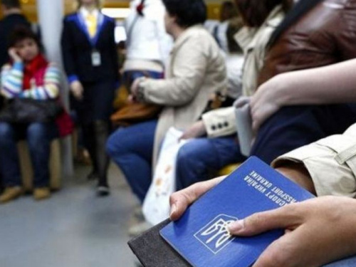 Госстат подсчитал нелегально работающих украинцев