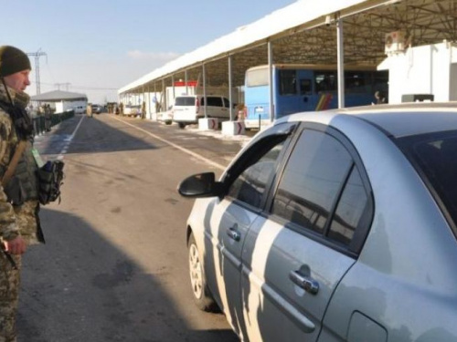 Утром, 16 января, на КПВВ Донетчины проезда ожидают более 300 авто