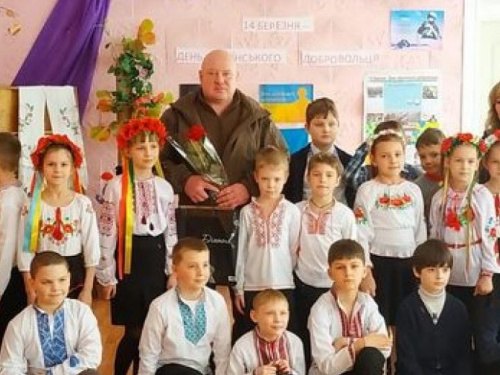 В Авдеевке отметили День добровольца (ФОТО)