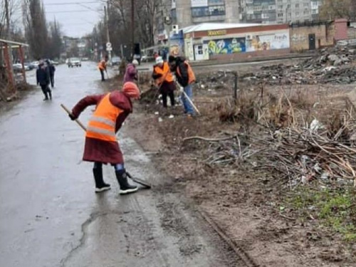 В Авдеевке проведен ряд работ по очистке города от мусора (ФОТОФАКТ)