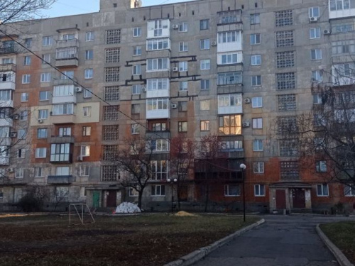 Жители дома №10 в квартале Юбилейном в рамках конкурса «Преобразим Авдеевку вместе!» реализовали свой энергосберегающий проект