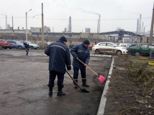 Авдеевские спасатели наводят чистоту (ФОТО)
