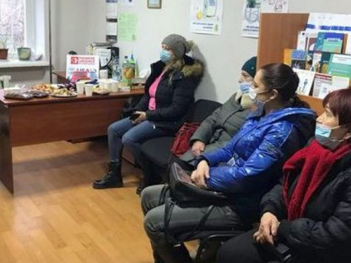 В Авдіївці батьків вчили вирішувати конфлікти між дорослими та дітьми