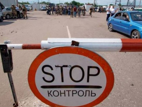 В МинВОТ рассказали о загруженности КПВВ на Донбассе и росте числа пересечений линии соприкосновения