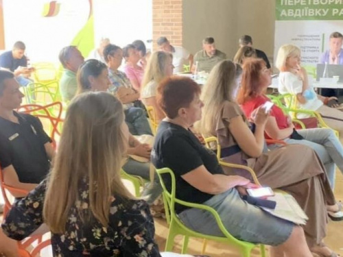 В Авдеевке прошла защита социальных проектов конкурса «Преобразим Авдеевку вместе!» от «Платформы» (ВИДЕО)