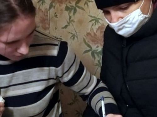 В День борьбы со СПИДом соцслужбы Авдеевки провели профработу со своими подопечными