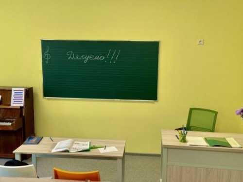 Радость, благодарность и большие планы на будущее: авдеевцы в восторге от новой музыкальной школы