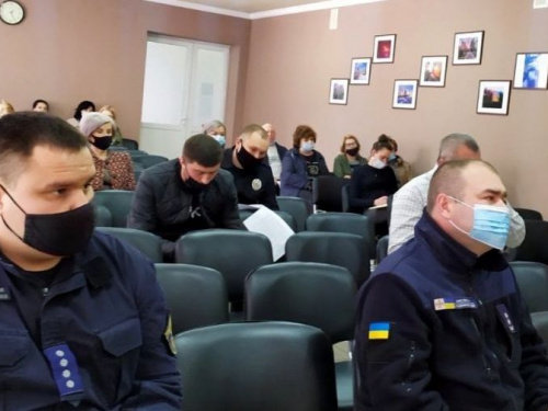 Авдіївка отримала 300 вакцин AstraZeneca та CoronaVac