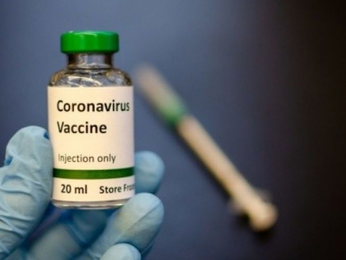 В Минздраве сообщили, кто первым получит вакцину от COVID-19
