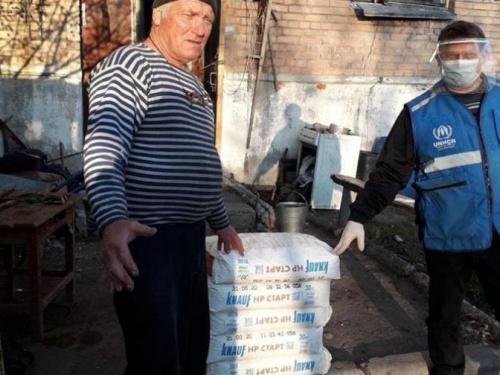 В Опытное доставили стройматериалы