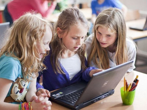 Авдеевские школьники пройдут корректирующее обучение в сентябре