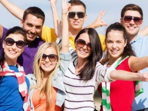 День молоді в Авдіївці відсвяткують квестом та кінопереглядом під відкритим небом