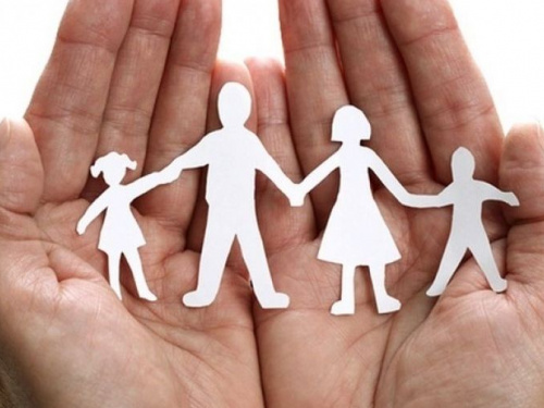 Матери-одиночки и малообеспеченные могут не возвращать выплаты на карантине