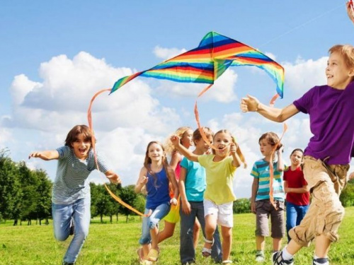 Авдеевское УТСЗН приглашает родителей школьников для актуализации данных