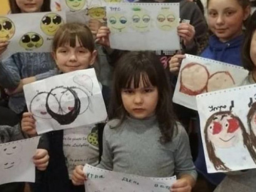 Маленьких авдіївців у «Вулику» навчали керувати емоціями
