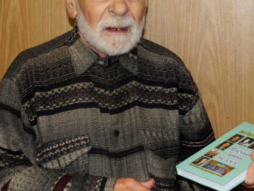 Война и любовь - лейтмотив новой книги авдеевского писателя