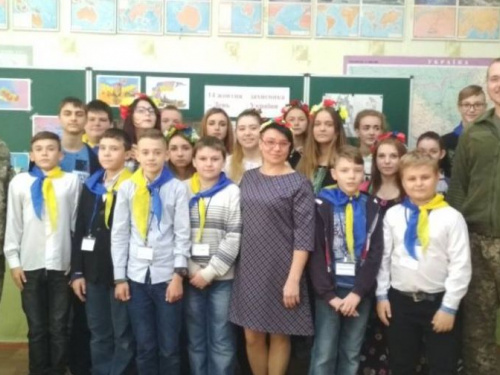 Авдеевские «симики» вручали презенты и принимали поздравления (ФОТО)