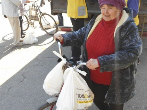 В Авдеевке люди получают помощь и возможность чаще видеться