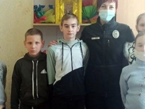 Авдіївські поліцейські розповіли школярам, як протидіяти булінгу