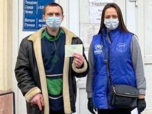 Сотрудники «Пролиски» помогли жителю Авдеевки оформить группу инвалидности