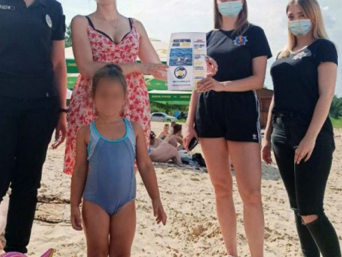 Полицейские напомнили маленьким жителям Авдеевки об основных правилах поведения на воде