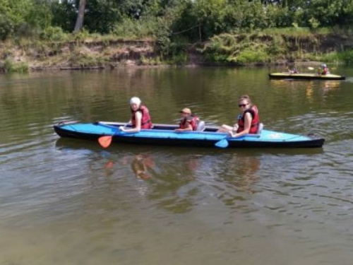 Донецкий областной центр организовал для авдеевской молодежи палаточный городок