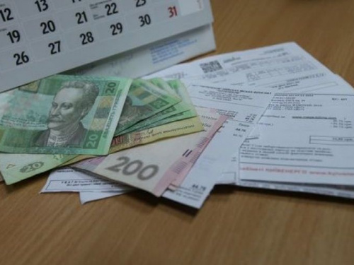 За долги по коммуналке спишут часть зарплаты и личного имущества