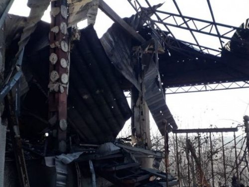 Появились фото разрушенного обстрелом  со стороны боевиков дома под Авдеевкой