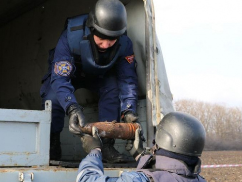 Взрывные опасности изъяли в Авдеевке и трех района Донетчины
