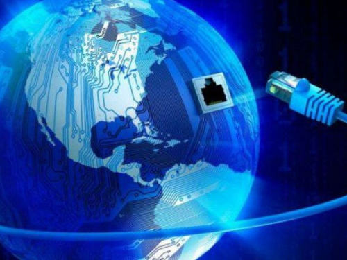 Сильный ветер оставил Авдеевку без интернета