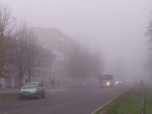 Авдеевка утонула в тумане: фотофакт